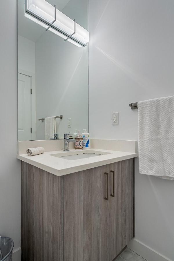 Luxury Spacious Private House Near City Centre YYC Exterior foto