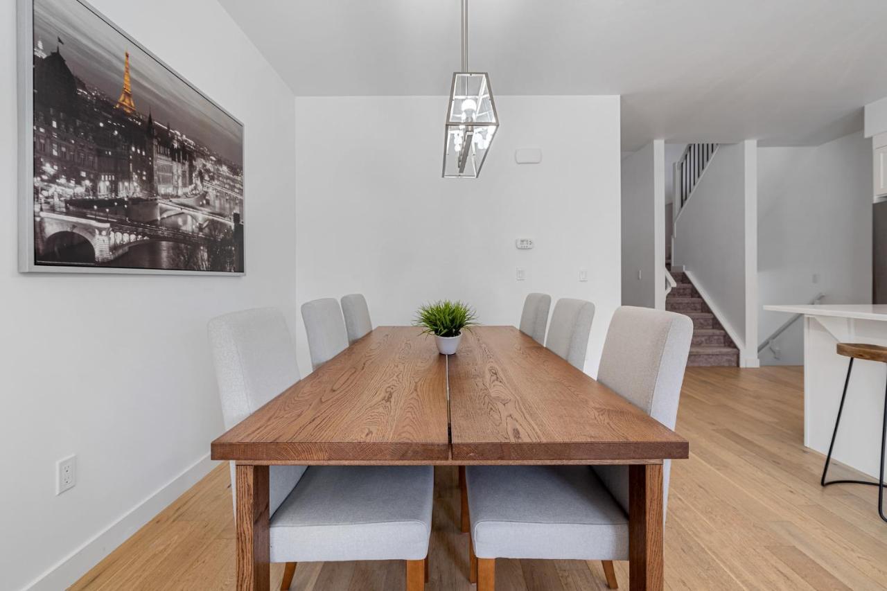 Luxury Spacious Private House Near City Centre YYC Exterior foto